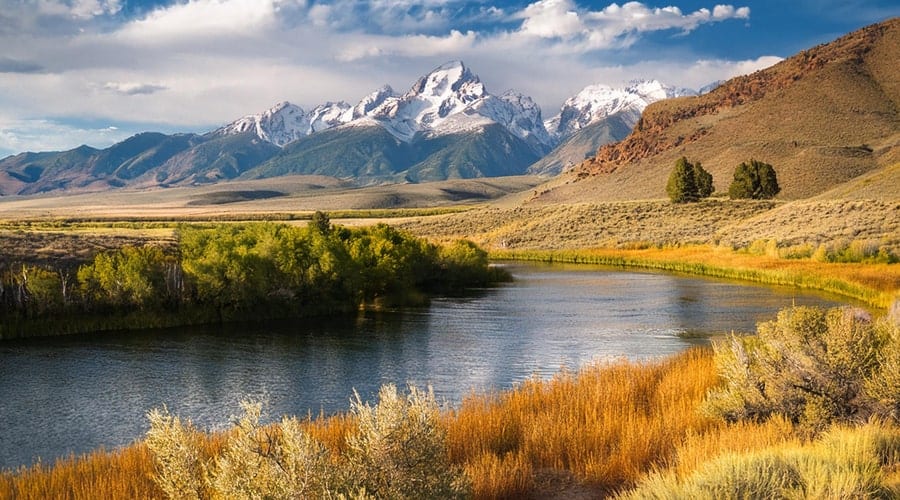 Outdoor view of mountains